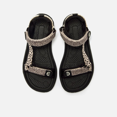 Sandalia nylon Strap 85517 Black/White. Mustang