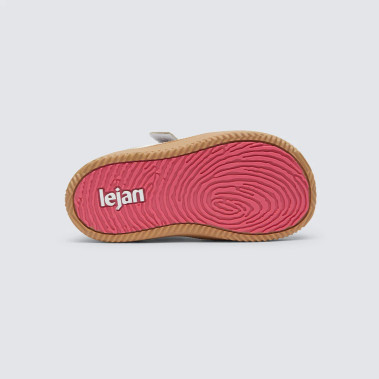 Deportiva Lejan One Beige. Lejancitos